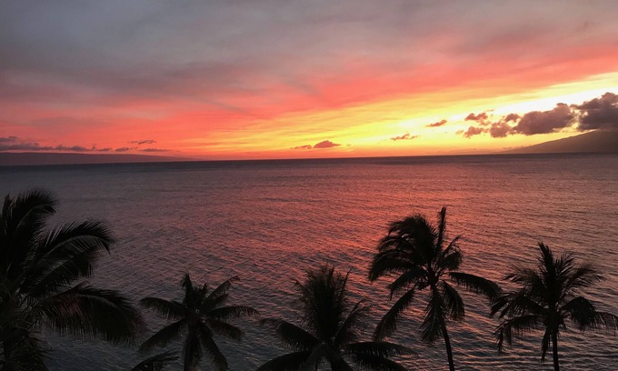 Kahana Condo | 5th Floor Oceanfront-Great Reviews-1 of the biggest condos on Maui-AC-Sleeps 10+