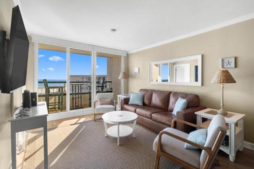 Litchfield by the Sea House | 5th Flr Oceanfront 2 Bedroom Condo