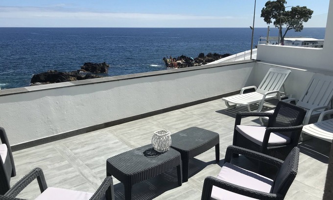 Lagoa House | 6/8 Guests 3 bedrooms - Ocean Front House. Amazing Terrace on the Ocean