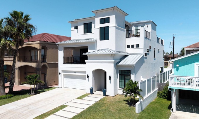 South Padre Island House | 6 bed/6 bath Luxury New Construction, Steps from the Beach!