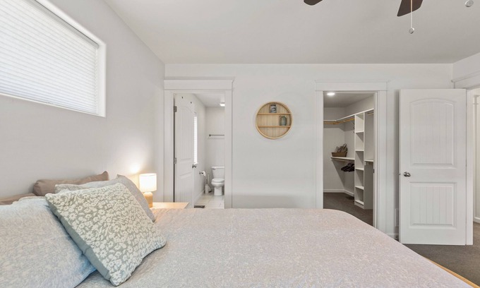 Bozeman House | 6 Bed House + Gym w/Mnt Views Close to Airport