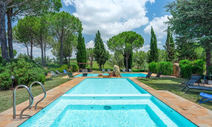 Grosseto House | 6 bedroom nice home in Grosseto