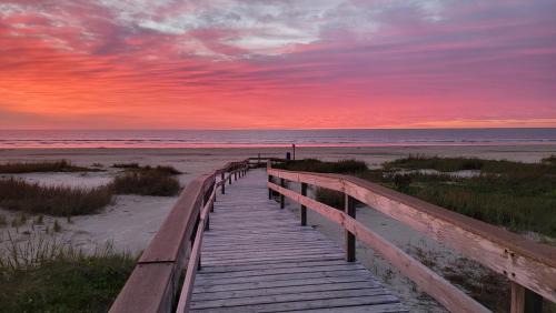 Galveston House | 6 Bedroom plus Crows Nest with Beach View