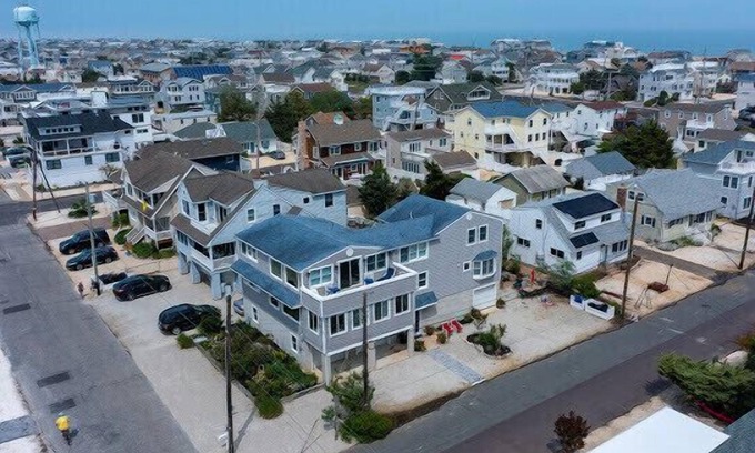 North Beach Haven House | 6 Beds, 4 Baths w Elevator LBI - Now Booking 2026