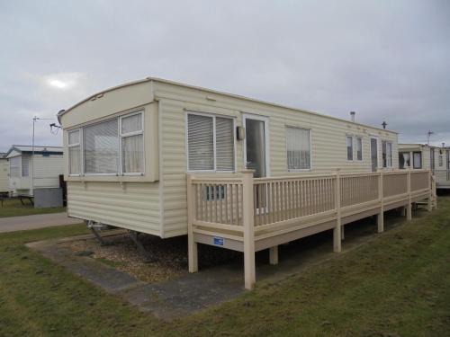 Chapel Saint Leonards Apartment | 6 Berth on Golden Anchor (Cascade)