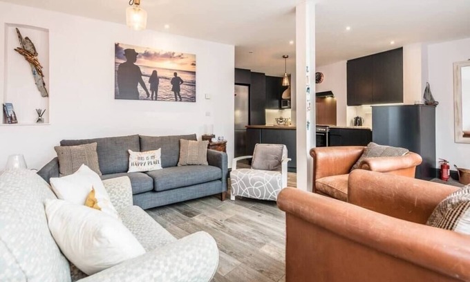 Southwold Apartment | 60 High Street, Southwold