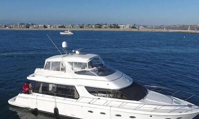 Marina del Rey Boat Rental | 60ft Carver Yacht in Marina del Rey