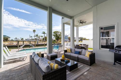 Fort Myers Beach House | 611 Estero Blvd home