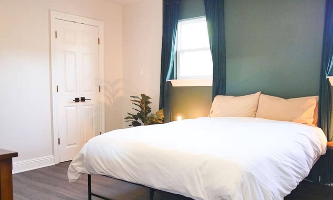 Arabi House | 616 Rowley (2/1) · Private 2 BD Guest House in Quiet Neighborhood