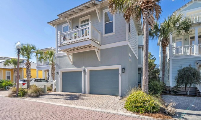 Treetop Condo | 62 | Quaint Carriage House in Seacrest Beach on 30A!