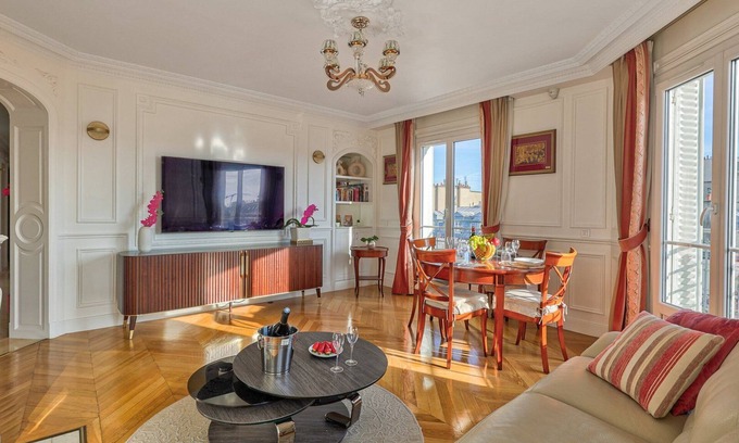 Quartier de l'Horloge Apartment | 658 Suite Estelle - Luxury appartment