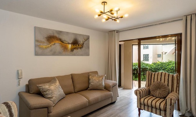 Umhlanga Apartment | 67 The Shades - Luxury Apartment in Umhlanga - Airconditioning throughout and Inverter