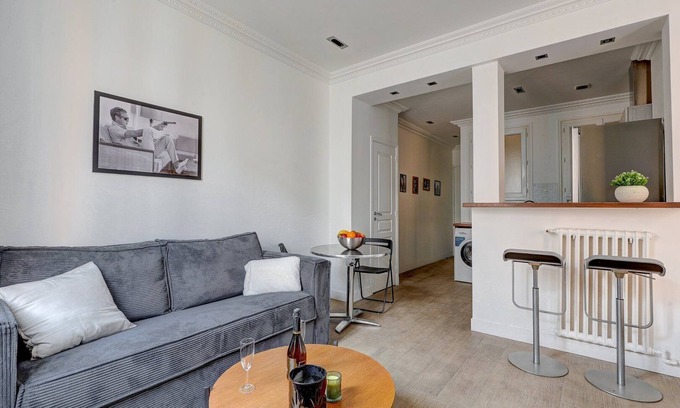 17th Arrondissement Apartment | 693 Suite Anita - Superb apartment in Paris