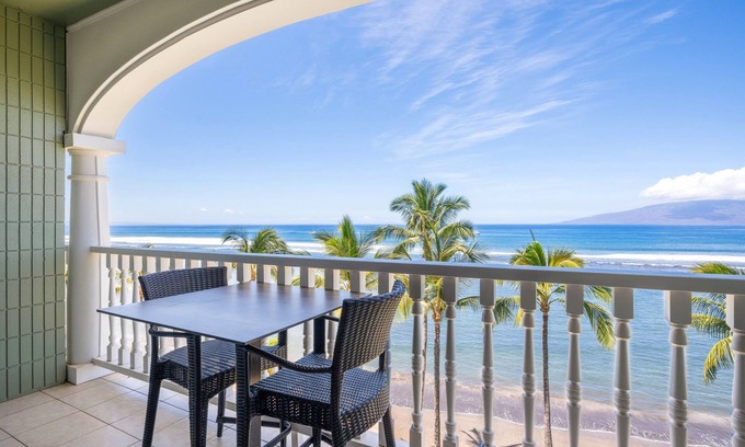 Lahaina Apartment | 6th Floor Ocean Front Condo - Best Ocean Views!