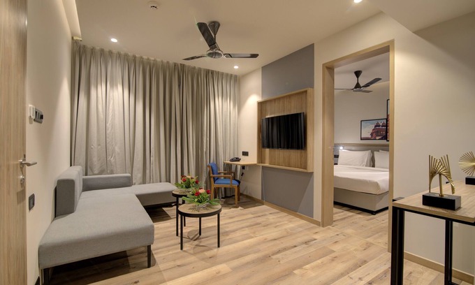 Tonk Road Hotel | 7 Apple Hotel Pratap Nagar - Jaipur