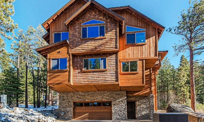 South Lake Tahoe House | 7 bedroom 7 bath Luxury Heavenly Estate