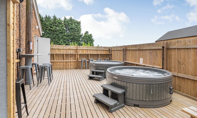 Hornsea Cottage | 7 bedroom accommodation in Great Hatfield, near Hornsea
