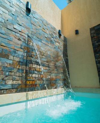 Manga House | 7 Bedroom Gorgeous Vacation Villa - Close to Walled City