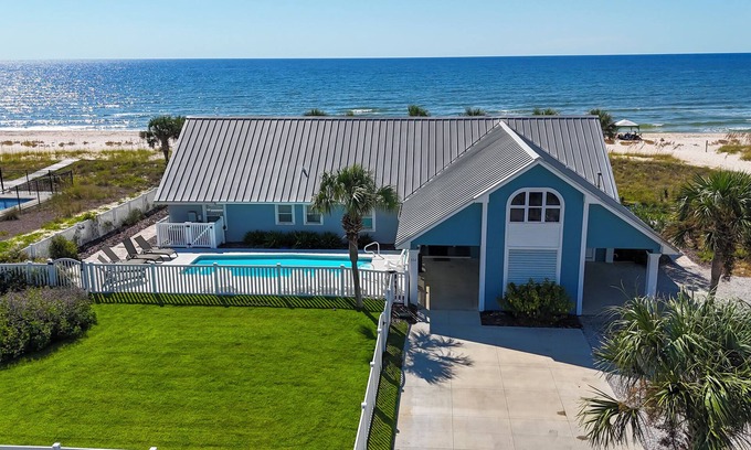 St. George Island House | 7 Bedroom - Gulf Front W/Private Pool - 4 Kings, 9 Twins, 1 pull out