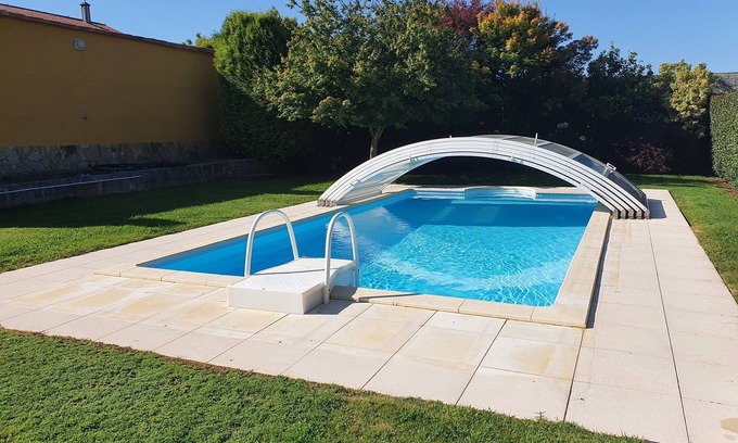 A Brea Villa | 7 bedroom villa in Santiago