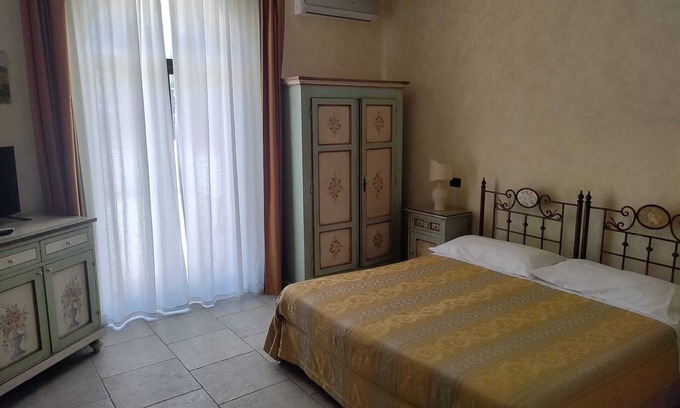 Sternatia Hotel | 7 Camera per 2 Persone con Ampio Terrazza Grikò Country Slow Hotel Salento