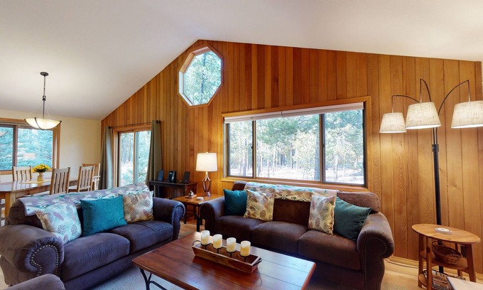 Deer Park House | 7 witchhazel | 3 BR/2 BA, Sleeps 6
