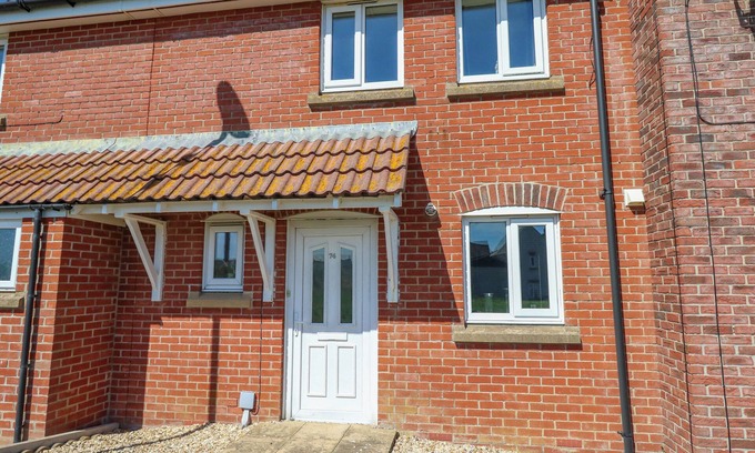 Southwell House | 74 REAP LANE, pet friendly, with a garden in Weston, Portland