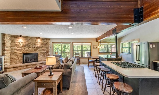 Frisco Villa | 79 Hawn Drive