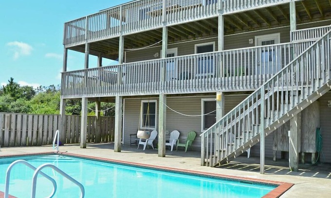 Nags Head House | 7BR House w/Pool. 250 yrd Walk to Beach and Ocean View in Gallery Row