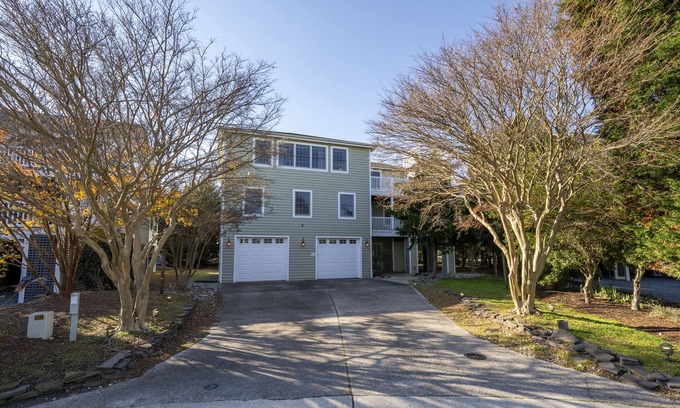 Lewes House | 8 Lighthouse Way - Beautiful home with a private elevator!