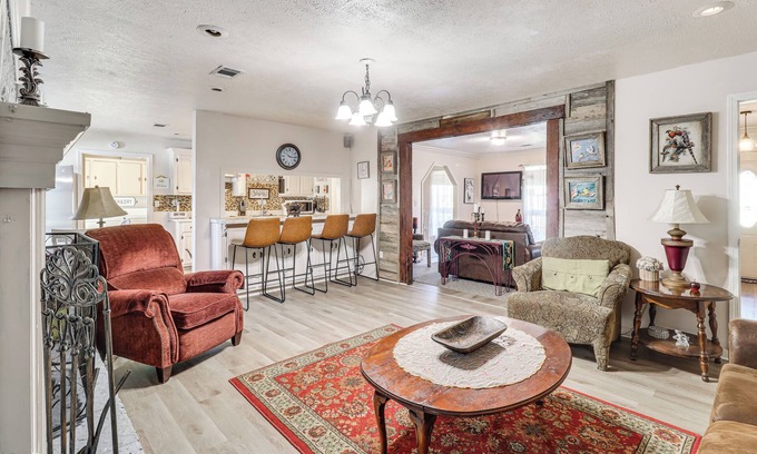 Jackson House | 8 Mi to Jackson State University: Peaceful Getaway