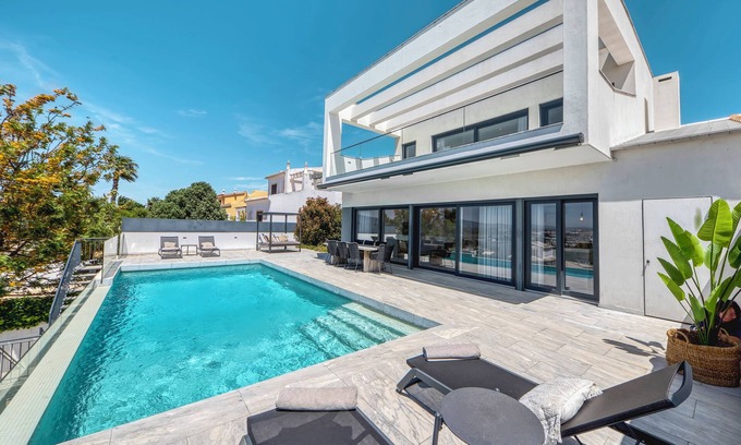 Lagoa Villa | 8 Person Modern Villa I Near the beach I Ferragudo