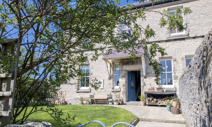 Leyburn House | 8 Quarry Hills is a cottage full of character sleeping 6 people.