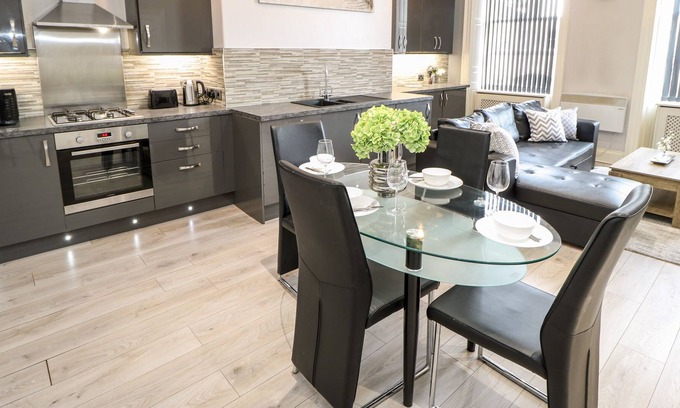 Wakefield Apartment | 8, ST JOHN'S NORTH APARTMENTS, romantic, with a garden in Wakefield