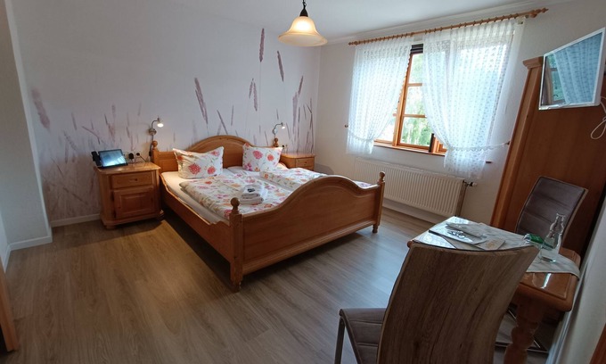 Middelhagen Cottage | 8 - "Up'n Hoff"
