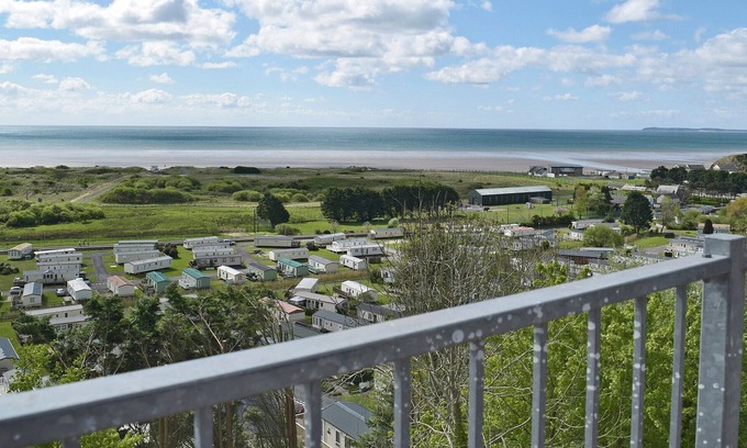 Pendine Cottage | 9 bedroom accommodation in Pendine, near Laugharne