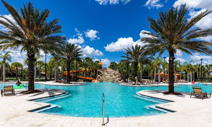 Loughman Resort | 9 bedroom, 🏰 Disney themed @ Solterra Resort w/no rear neighbor