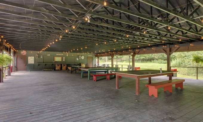 Hillsgrove Cottage | 9 Mi to Worlds End State Park: Cabin in Hillsgrove