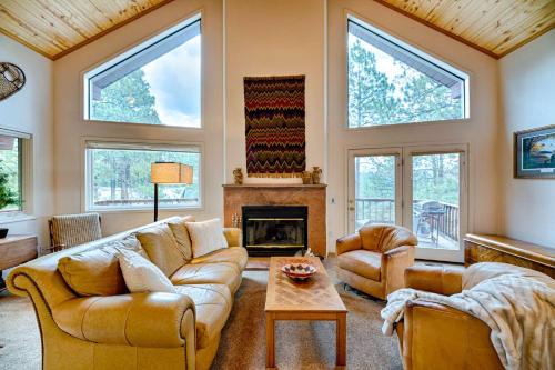 San Juan River Village House | 904 Harman Ave
