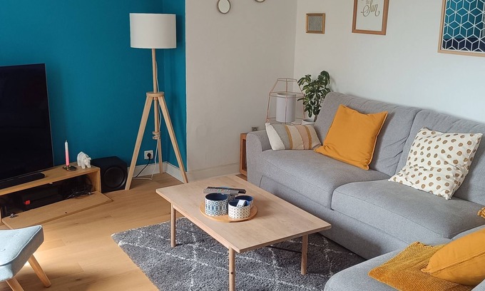 Houilles Apartment | 90m2 Rénové au Calme - 15 min de La Défense Arena