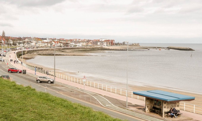 Rhos on Sea House | 91 PENRHYN AVENUE, family friendly, with a garden in Rhos-On-Sea