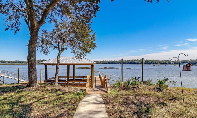 Yulee House | 96270 Will Young Rd Home by Redawning
