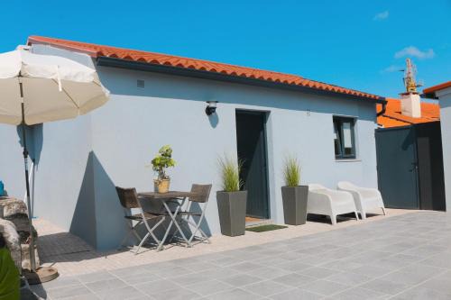 Ramalde House | 9min Metro to Downtown - couples&kids - free parking