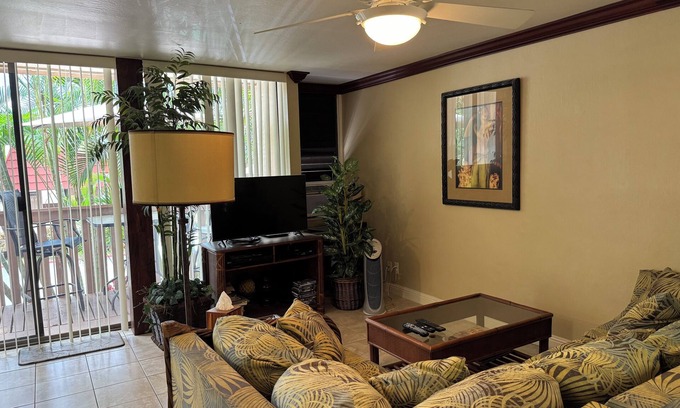 Makaha House | A-1 * Vacation Rental in Scenic Makaha Valley