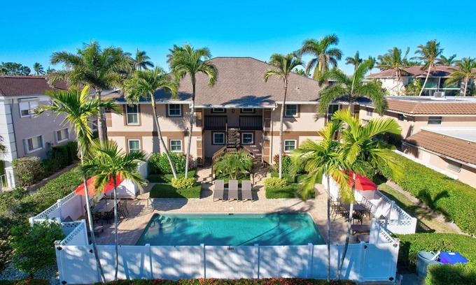 Royal Harbor Condo | A-2 - Waterfront Condo Near Naples Bay & Beaches