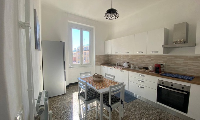 San Fruttuoso Apartment | A 5 Minuti dal Centro, e 15 dal Mare. Appartamento Familiare con Stile Marino