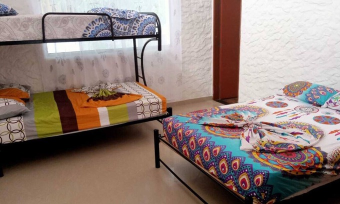 Melgar House | A 5 minutos del parque principal de melgar. Piscina 24 Horas.