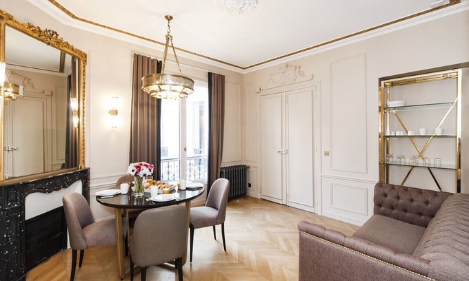 Champs-Elysees Apartment | A Beautiful 2-BR apartment in the Champs-Elysées