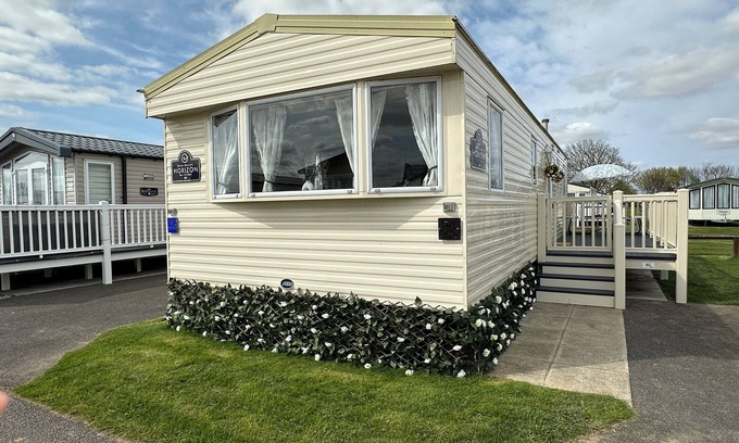 Mablethorpe Cabin | A Beautiful, Dog Friendly Holiday Home