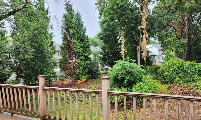 Severna Park House | A Beautiful & dog friendly home, backyard view and water side of Severna Park!